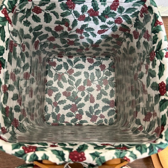 Longaberger Cranberry Basket. Christmas edition 1995 - Picture 3 of 7